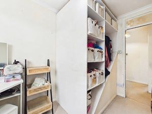 Bedroom- click for photo gallery